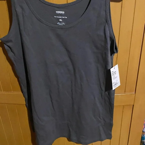 Tunic layering tank top
Size extra large 
Color Asphalt - Picture 7 of 7